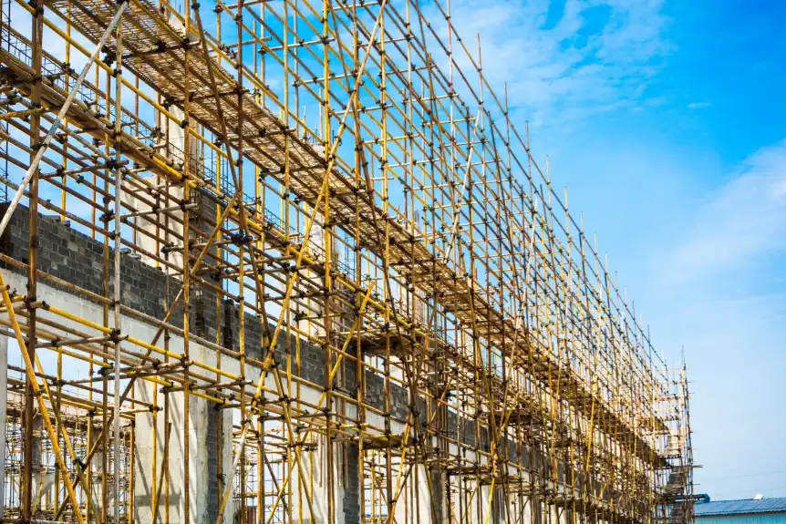 Extensive commercial scaffolding framework installed by San Jose Scaffolding Rental professionals.